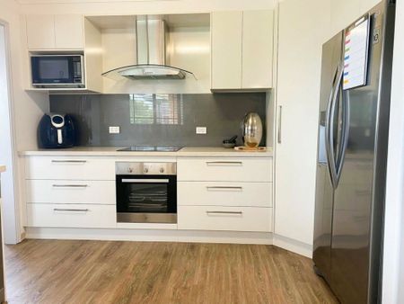 Modern Finishes in this Comfortable Home - Photo 3