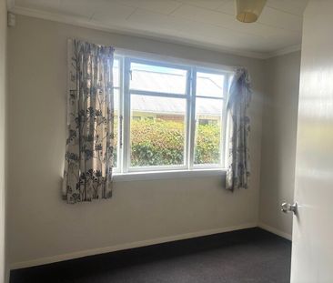 WALKING DISTANCE TO UC – STUDENT PROPERTY – FIVE BEDROOMS - Photo 4