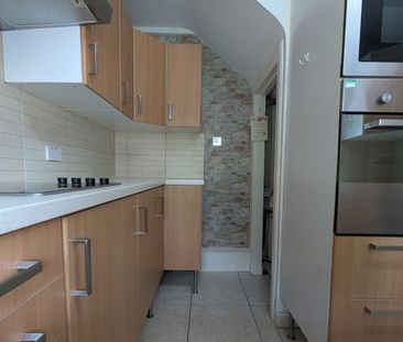 Ibroxholm Oval, Glasgow , G51 2TJ - Photo 4