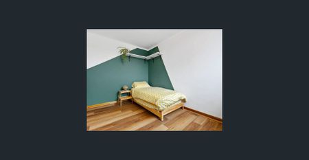 Impeccably renovated unit! - Photo 3