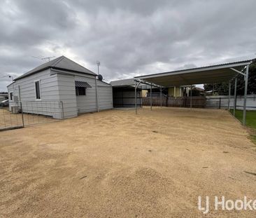 Fully Renovated 2 Bedroom Home - Photo 6