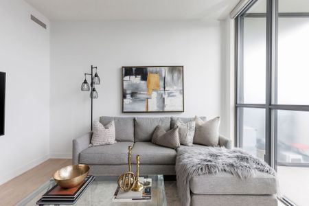 For Lease - 110 Charles Street Unit# 3410, Toronto, Ontario - Photo 3