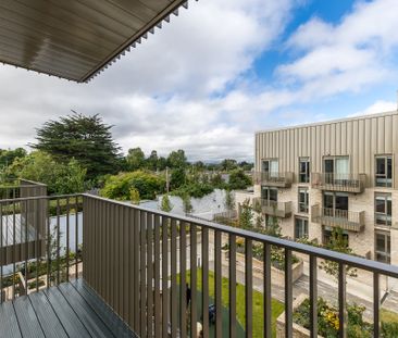 One Bedrooms @ Rockpoint, Newtown Avenue, Blackrock, County Dublin. - Photo 1