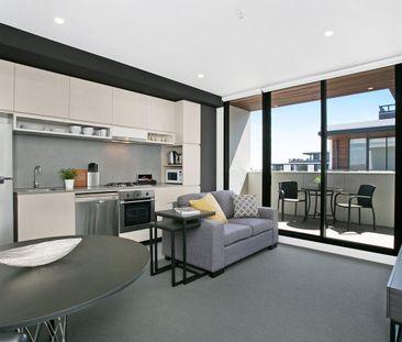 Contemporary 2 Bedroom 2 Bathroom Apartment within walking distance... - Photo 4