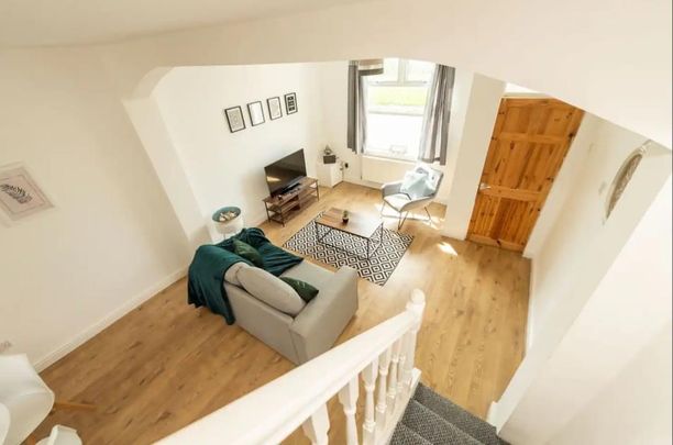 5 Bed Semi-Detached House, Ridley Road, L6 - Photo 1