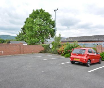 1 Lesley Court, 25 Stockmans Lane, BELFAST, BT9 7JA - Photo 3