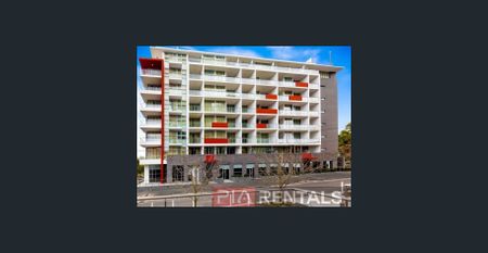 Modern Two Bedroom Apartment in a Prime Strathfield Location - Photo 3