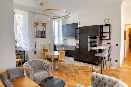 NICE CENTRE VILLE - BAS CIMIEZ - GRAND 3 PIECES RENOVE - MEUBLE - Location annuelle disponible mi-novembre - Photo 4