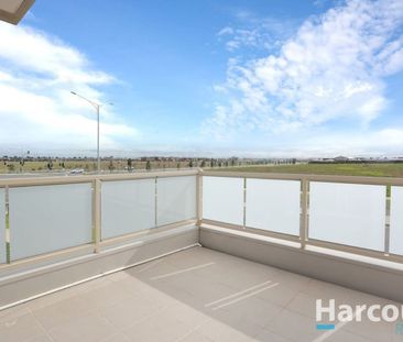 Modern 2-Bedroom Apartment in Truganina - Photo 3