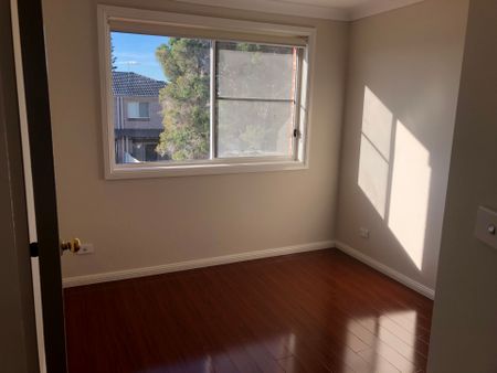 4 Bedroom Family Home, in a Prime Location! - Photo 5