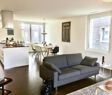 STILVOLLES 4.5 ZI. APARTMENT MITTEN IN DER STADT / STYLISH 4.5 ROOM APARTMENT IN THE MIDDLE OF CITY - Photo 2