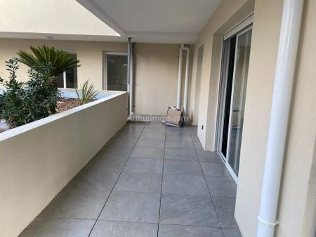 Location Appartement 2 pièces 44 m2 à Antibes - Photo 4