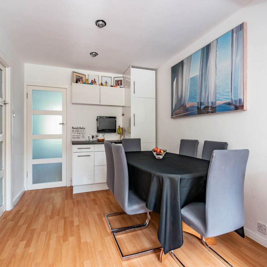Thomson Crescent, Currie, Edinburgh - Photo 1