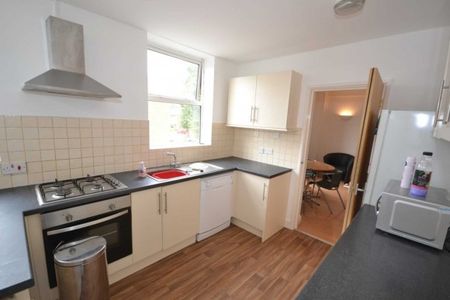 5 Bed - Addington Road, Reading - Photo 3