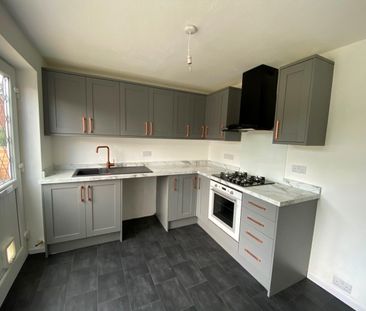 2 Bed Terraced House, Warrels Court, LS13 - Photo 6