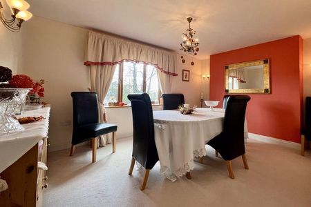 4 bedroom bungalow to rent - Photo 5