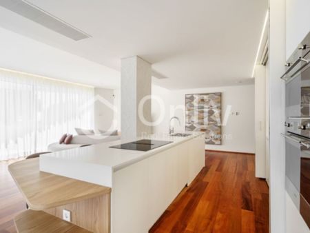 3 room luxury Flat for rent in Vila Nova de Gaia, Portugal - Photo 5