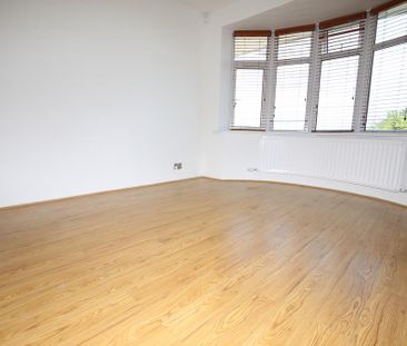 3 bedroom bungalow to rent - Photo 3