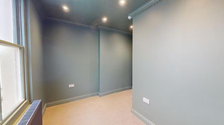 4 bedroom flat to rent - Photo 5