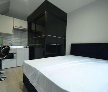 Village Way, Ashford, TW15 - Photo 4