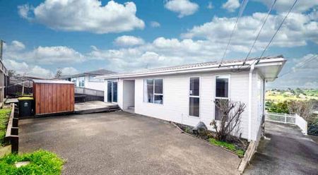 4 Bedrooms in Shelly Park - Photo 3