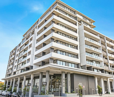 Modern Two-Bedroom Apartment in an Unbeatable Location - Photo 1