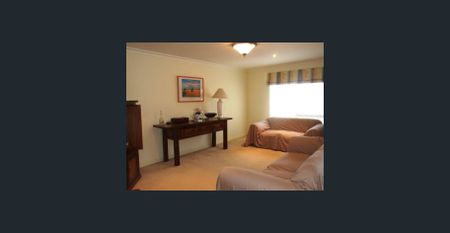 For Rent – Prime Location Family Home in the Heart of Box Hill - Photo 3