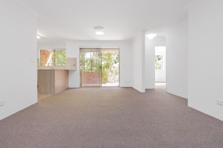 1/34 Sorrell Street, Parramatta. - Photo 4