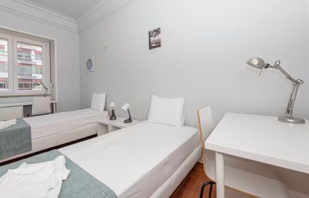 Avenida António Augusto de Aguiar, Lisbon, Lisbon 1050-010 - Photo 4