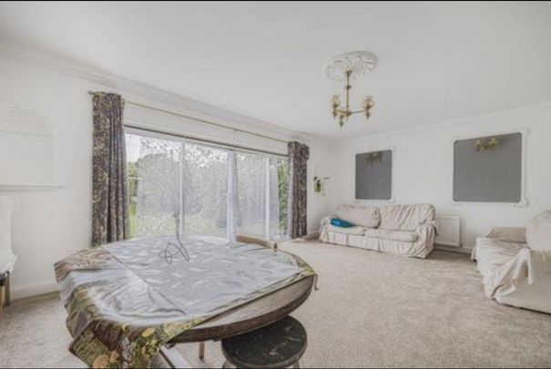 4 bedroom bungalow to rent - Photo 1