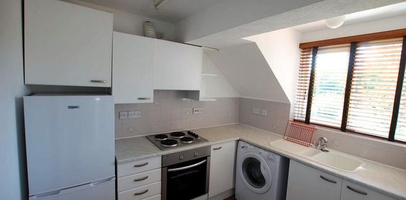 1 bedroom flat to rent - Photo 2