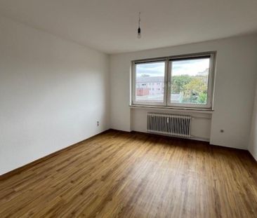 Erstbezug nach Sanierung: Sehr schöne, helle 2 Zimmer-Wohnung in id... - Foto 2