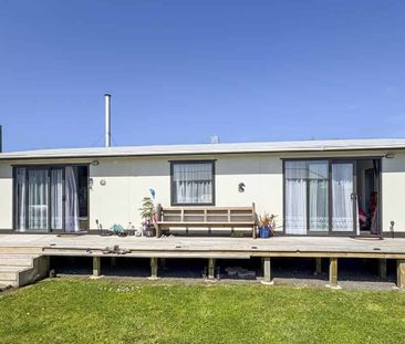 WHANGANUI EAST - 3 BEDROOMS - Photo 2
