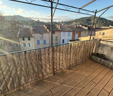 Location Appartement 3 pièces 73m² AURIOL 13390 - Photo 5