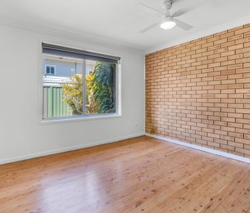 2/79 Robert St, Argenton, NSW, 2284 - Photo 3