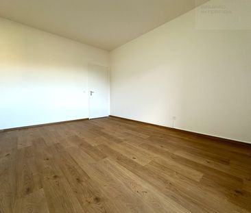 LUMINOUS 2.5-ROOM APARTMENTS RENOVATED - Photo 6