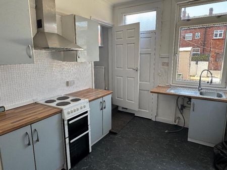 2 bedroom terraced house to rent - Photo 3