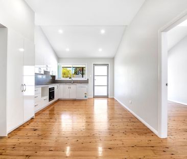 Perfectly Positioned 4 Bedroom Home in Soldiers Point - Photo 3