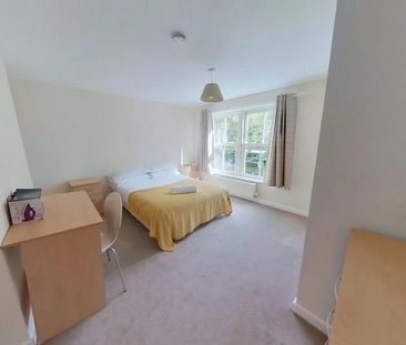 4 bedroom private hall to rent - Photo 3