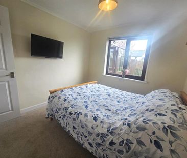 3 bedroom bungalow to rent - Photo 3