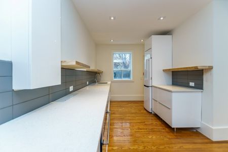 For Lease - 302 Sumach Street Unit# 1, Toronto, Ontario - Photo 3