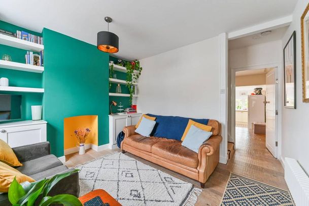 3 bedroom terraced house to rent - Photo 1