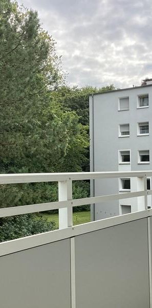 Großzügige 3-Zimmer Wohnung mit Balkon - Nähe des Obersee! - Photo 1