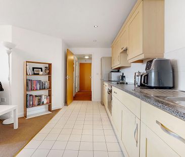 1 bedroom flat to rent - Photo 6