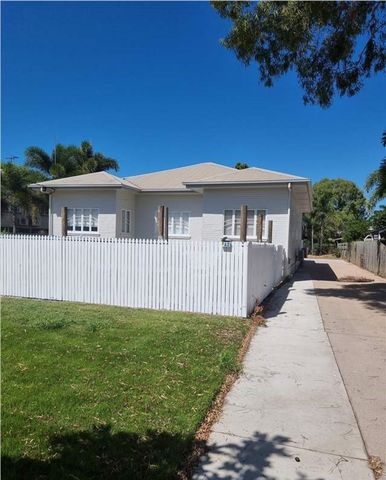 Welcome to 2/42 Macrossan Street - a neat and comfortable townhouse in the heart of South Townsville. - Photo 2