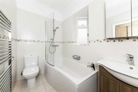 Claremont Road, Teddington, TW11 - Photo 5