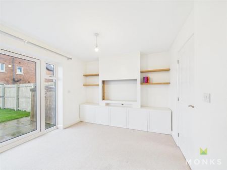 3 bedroom semi-detached house to rent - Photo 2