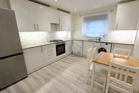 2 Bed Flat, Alice Court, N22 - Photo 2