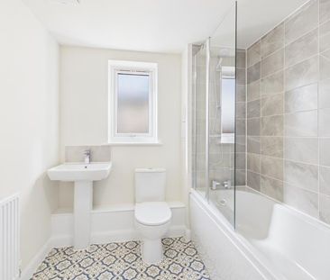 Fry Close, Yate, Bristol - Photo 1