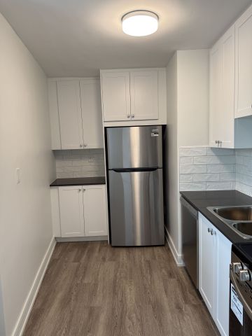 For Lease - 7 Albert Street Unit# 317, Whitchurch-Stouffville, Ontario - Photo 4